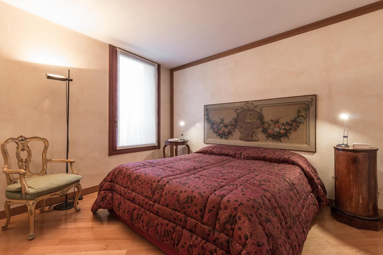 La Fenice Double Canal View เวนิส ภายนอก รูปภาพ