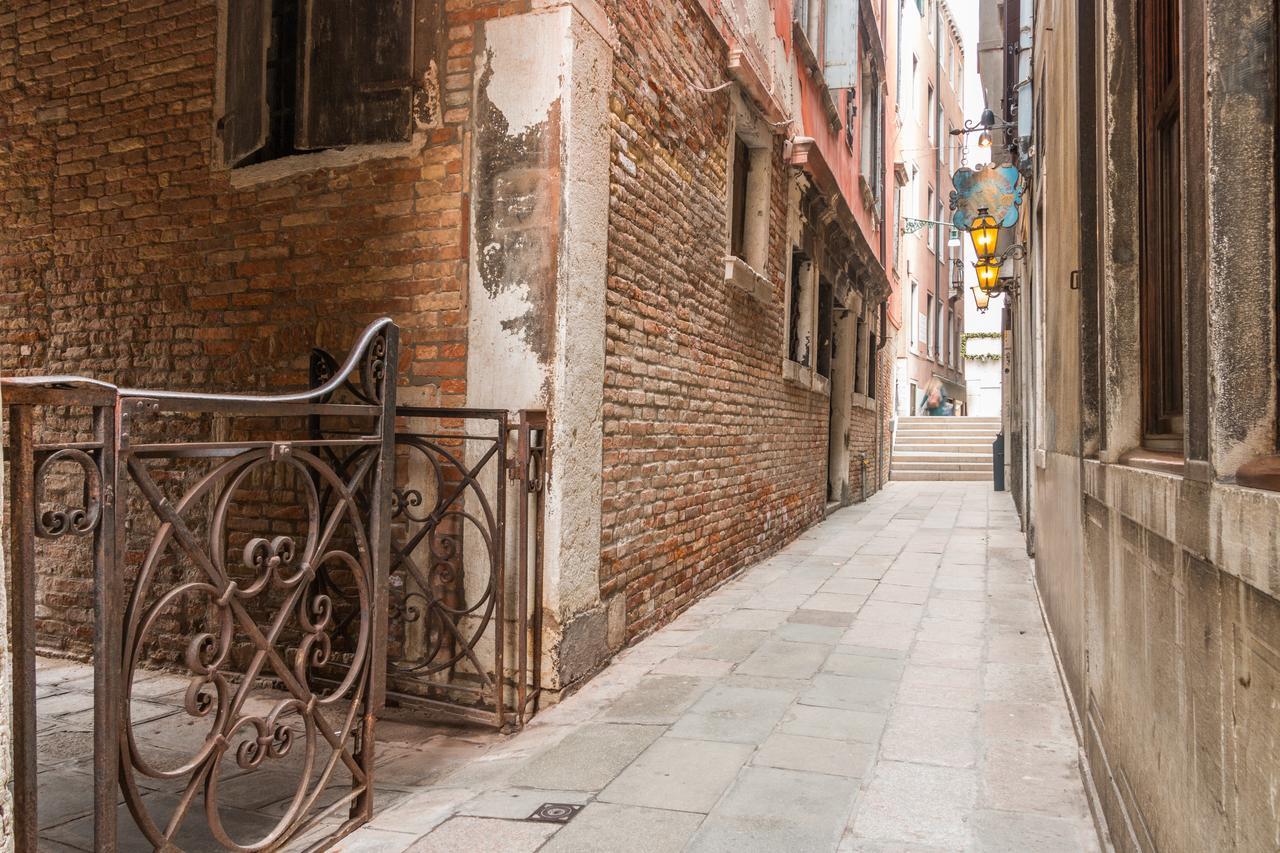 La Fenice Double Canal View เวนิส ภายนอก รูปภาพ